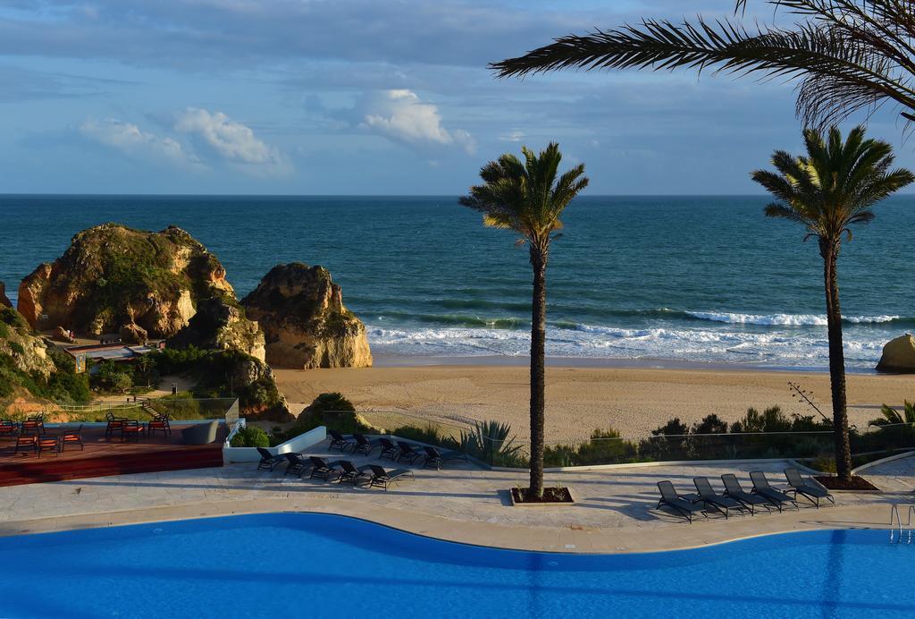 โีรงแรมเพสทานา อัลวอร์ ไพร บีช&กอล์ฟ รีสอร์ท ภายนอก รูปภาพ The beach at the resort